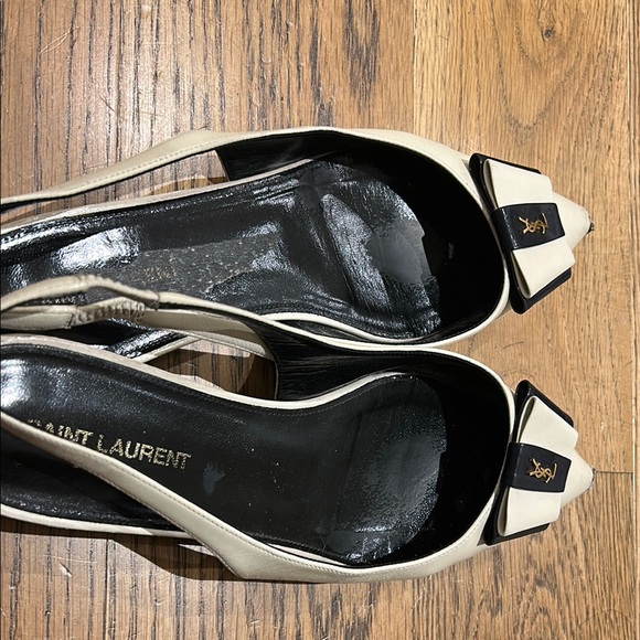 Yves Saint Laurent Cream and Black Flats Elegant Two-Tone Design - Picture 3 of 6
